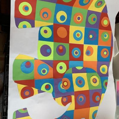 Ash Class looked at the work of Wassily Kandinsky, particularly 'Squares with Concentric Circles'.
