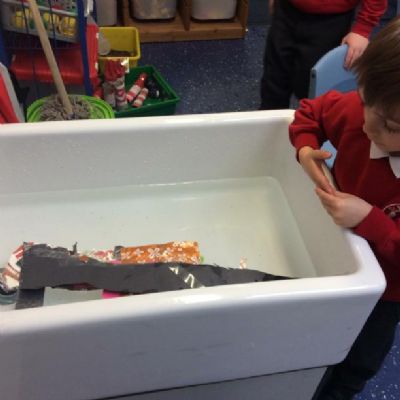 Ash class designed, made and evaluated their boats.